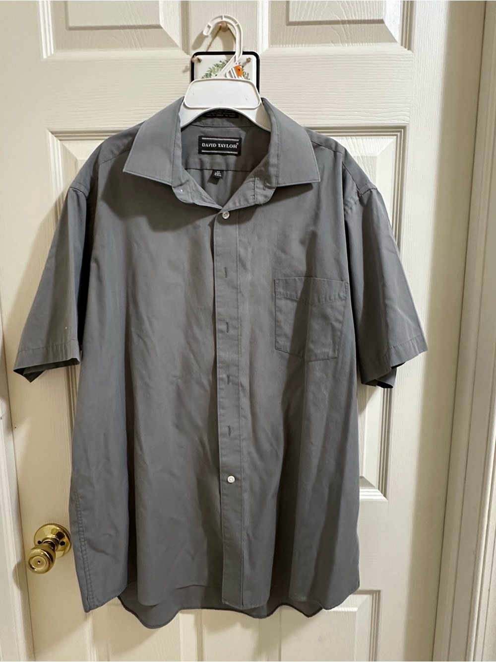 David Taylor Short-Sleeve Button-Down Shirt in Gray